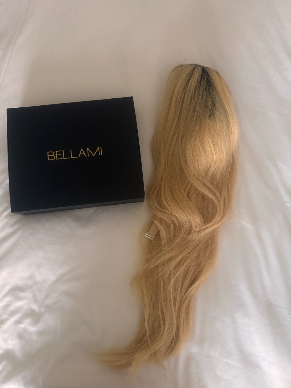 BELLAMI Samantna syntnetic Lace Front
Wig new in box